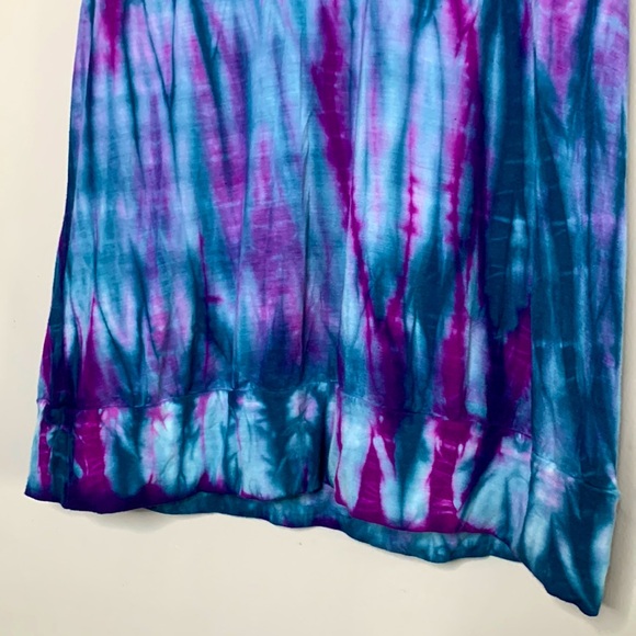 Sleeveless Dark Tie-Dye Top - Picture 3 of 4